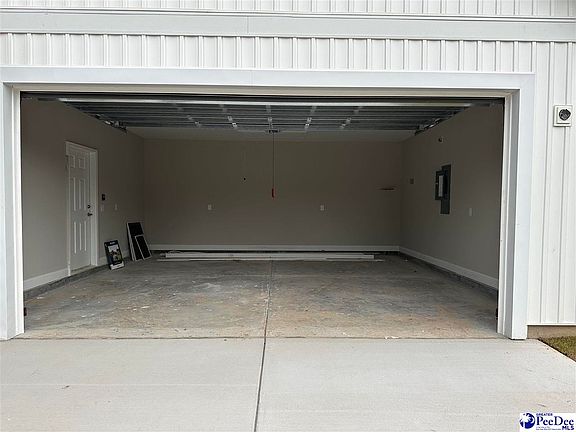 2nd image of 905 Ash St