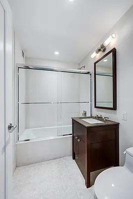 Rented by Compass | media 27