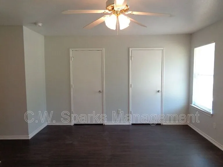 13651 Biggs St — Photo 22