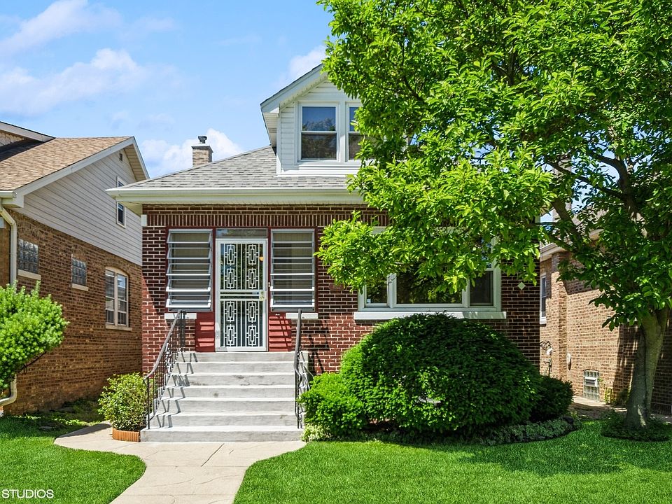 1st image of 4522 N Melvina Ave