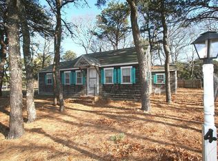 4 Race Way, West Dennis, MA 02670