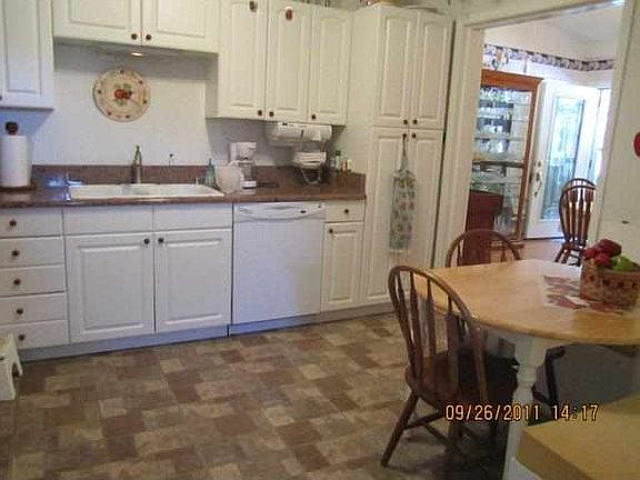 4th image of 401 Mesquite Dr