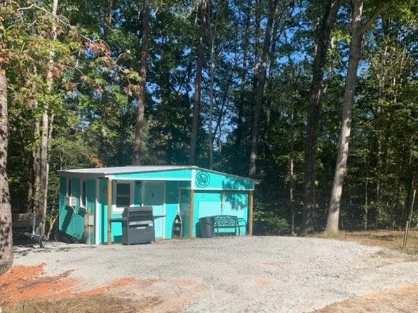 302 Bighorn Trl, Bracey, VA 23919