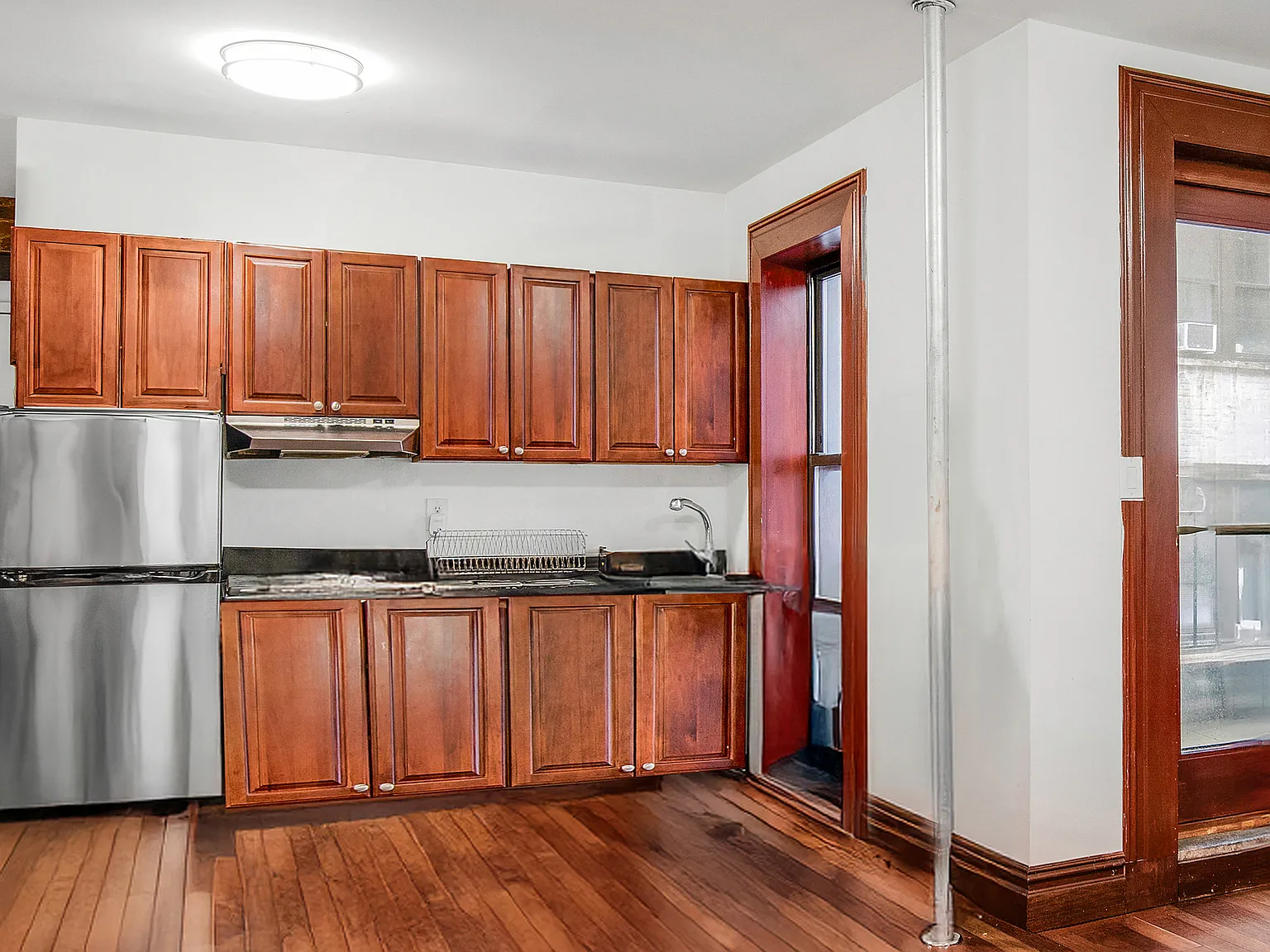 1392 Madison Avenue — Photo 3