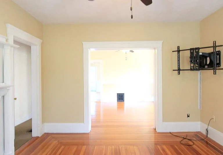 99 Electric Ave #2 — Photo 3