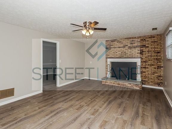 2nd image of 4003 Cypress Ave