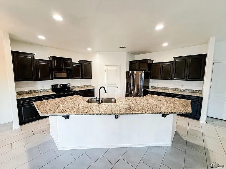 4461 W 26th Pl — Photo 12