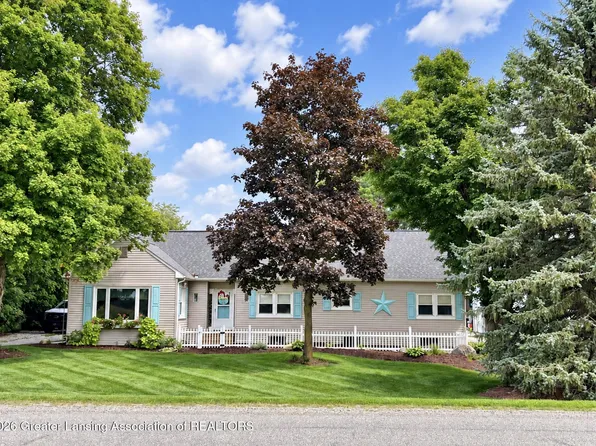 2728 Lawrence Hwy, Charlotte, MI 48813