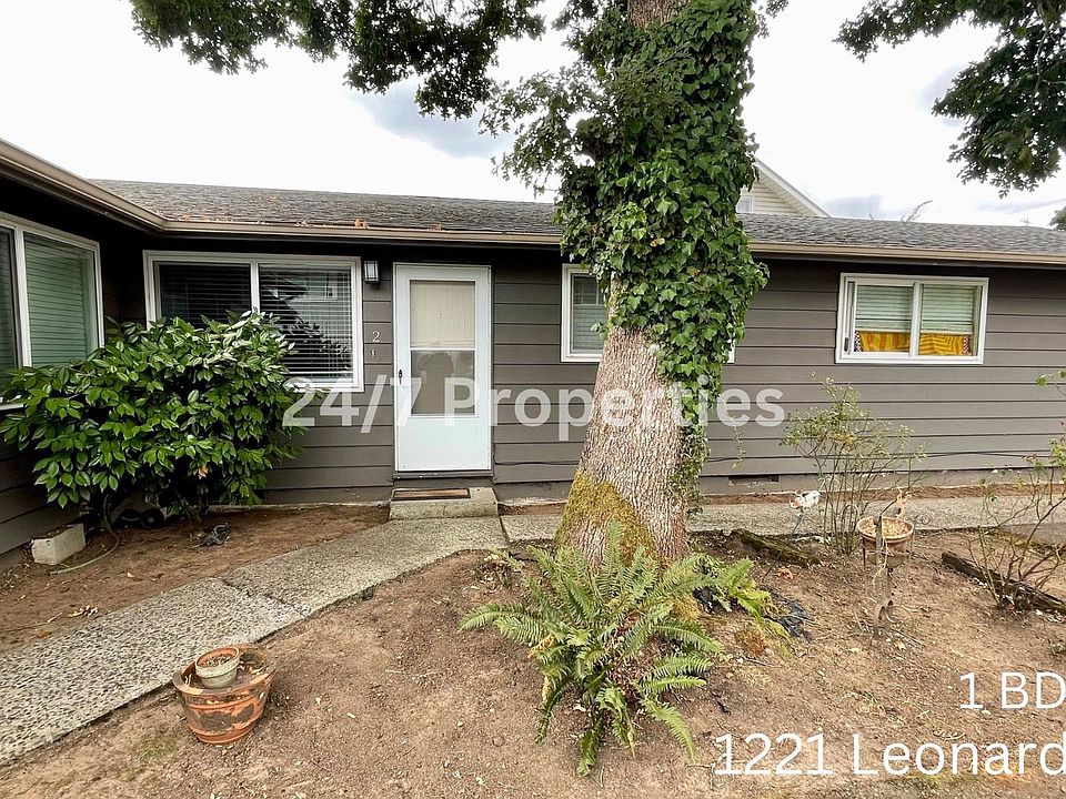 1st image of 1221 Leonard St APT 2
