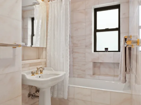 12 East 97th Street image 7 of 9