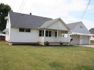 2126 Drouillard Rd, Northwood, OH 43619