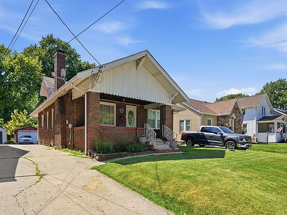 2nd image of 2175 18th St