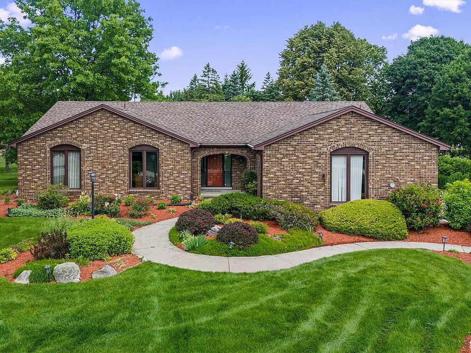 1st image of 3436 Wedgewood Dr