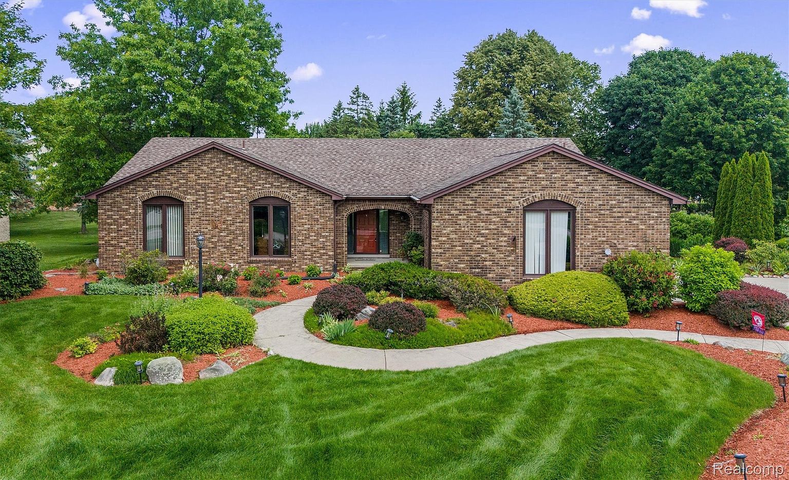 3436 Wedgewood Dr, photo 1