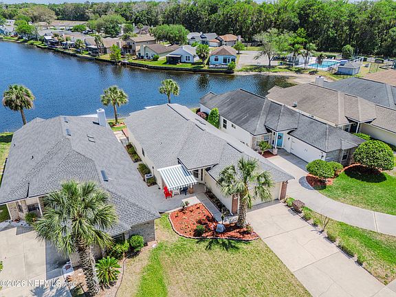 3rd image of 3925 ARBOR LAKE Drive W