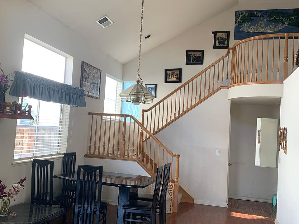 1st image of 31288 Lamprey Dr