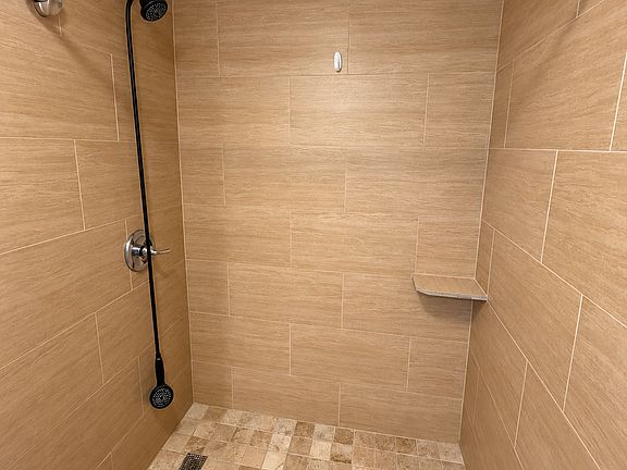5th image of 2100 Cassandra Ln #Pv-1-401