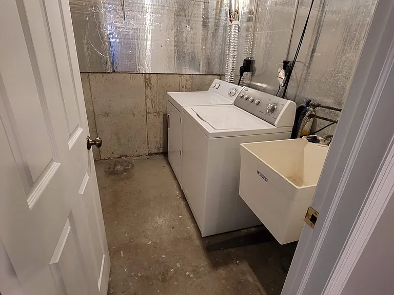 2589 Eastwind Ct — Photo 30