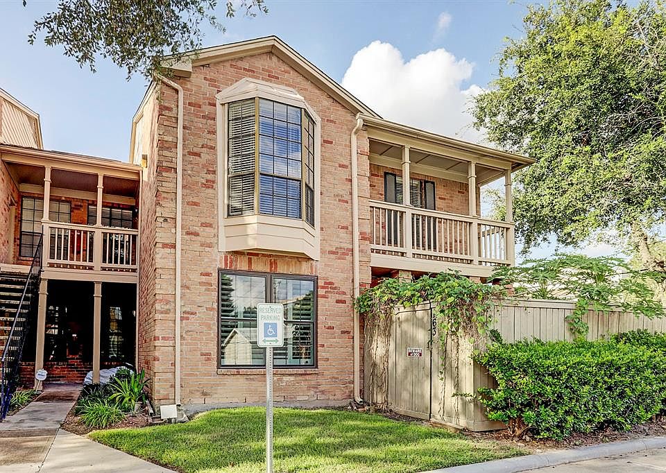 1st image of 2255 Braeswood Park Dr APT 211