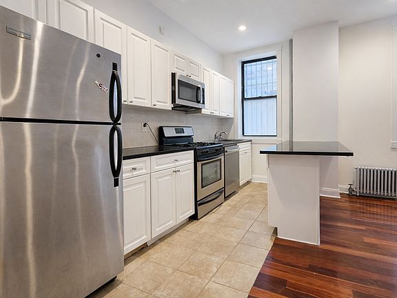 4th image of 300 Fort Washington Ave APT 6B