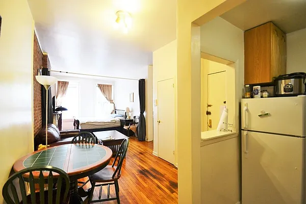 Rented by Your Vanity Realty | media 3