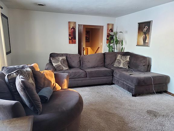 5th image of 3921 Belle Meade Ln