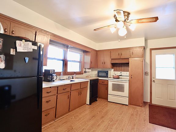 3rd image of 2735 S Ave E
