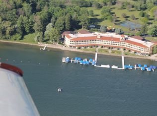 12275 N Ogden Point Rd APT 302, Syracuse, IN 46567