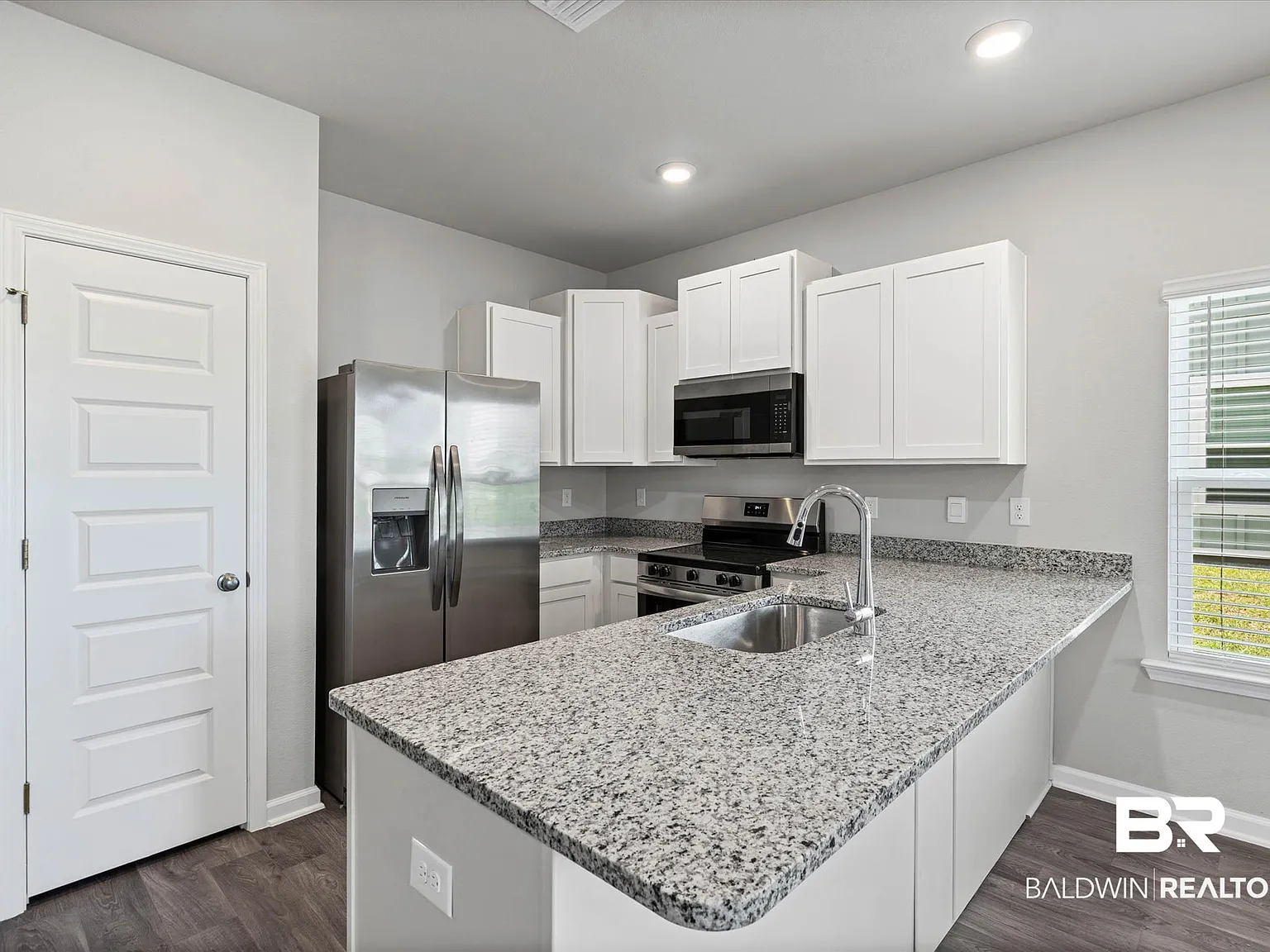 3 bed, 2.5 bath, 1437 sqft, $1,850 — Photo 4
