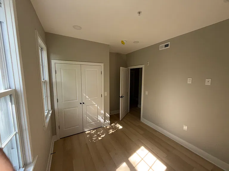 1201 Lindley Ave #4 — Photo 6