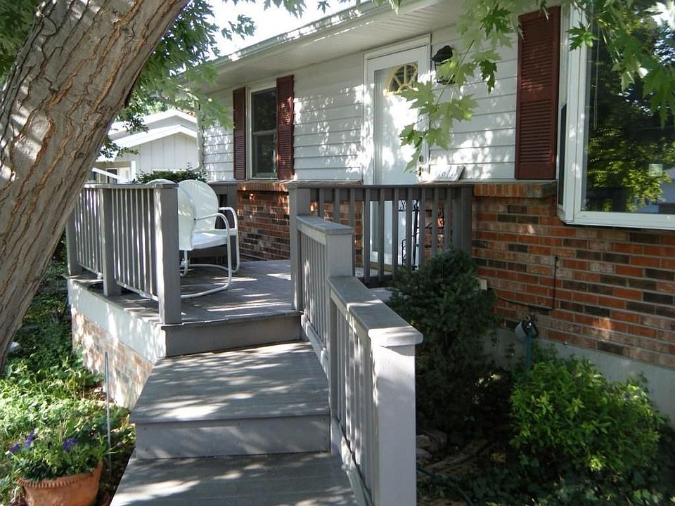Front Enrty Porch