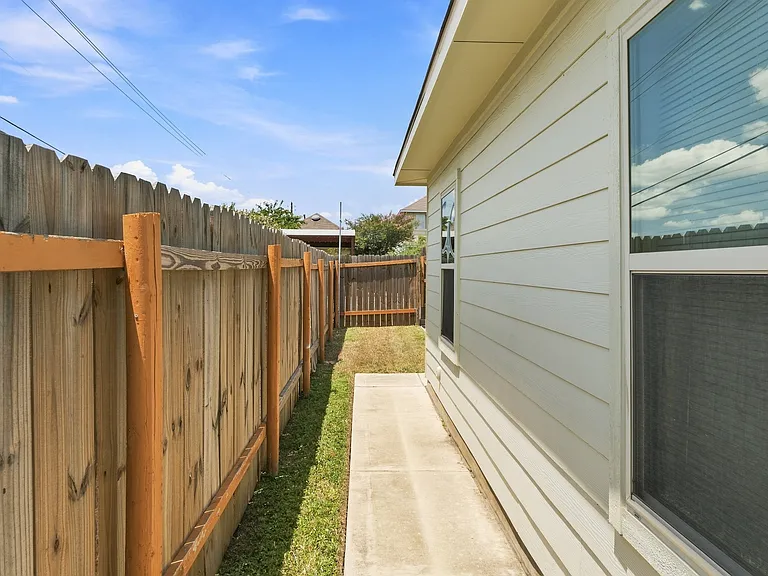 4500 Senda Ln — Photo 23