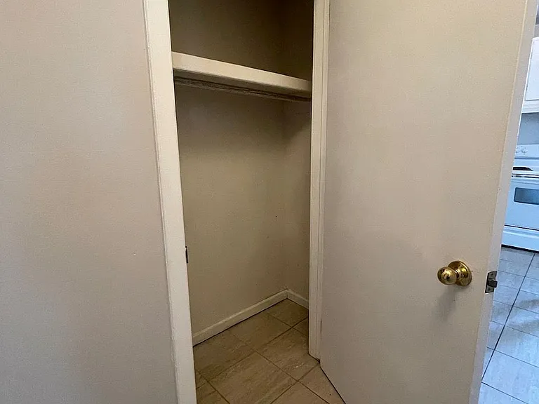 279 Drouillard Rd #4 — Photo 24
