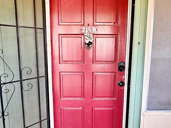 3rd image of 210 Pelham Rd Unit 215B