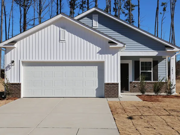 1411 Pond Overlook Dr, Nashville, NC 27856