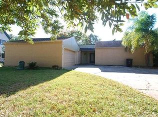 14906 Beechurst Dr, Houston, TX 77062