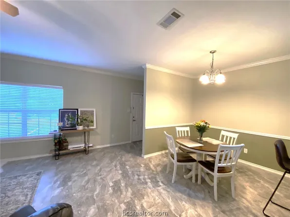1702 Deacon Dr APT 203, College Station, TX 77845