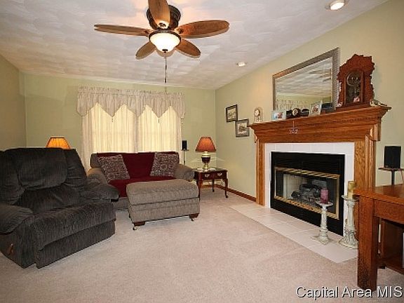 4th image of 815 Mulberry Ct