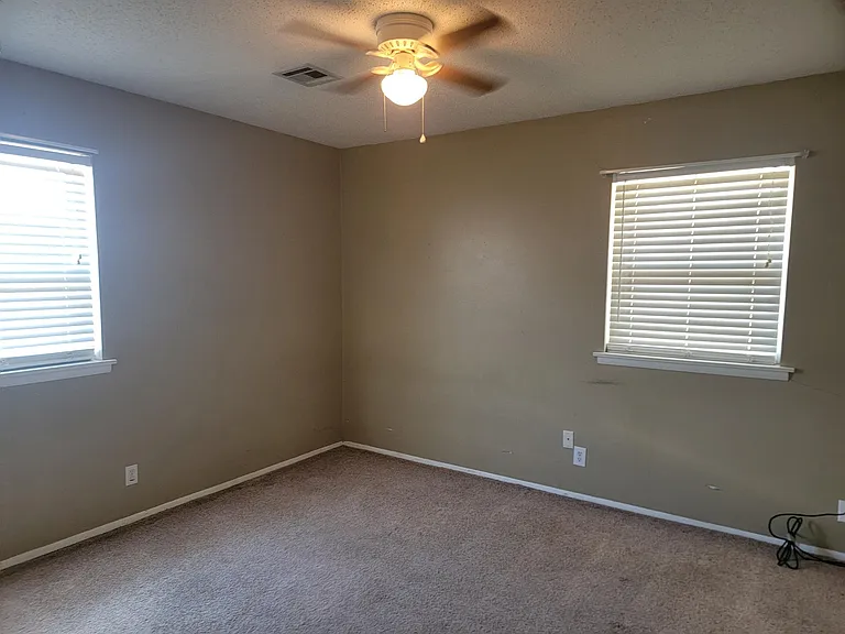 2307 Quannah Dr — Photo 16