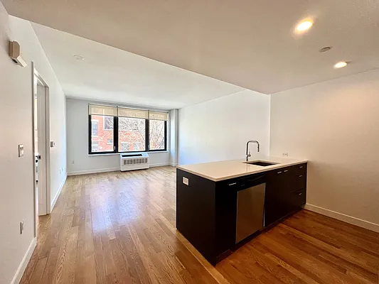 Rented by AZ REALTY NYC LLC | media 20