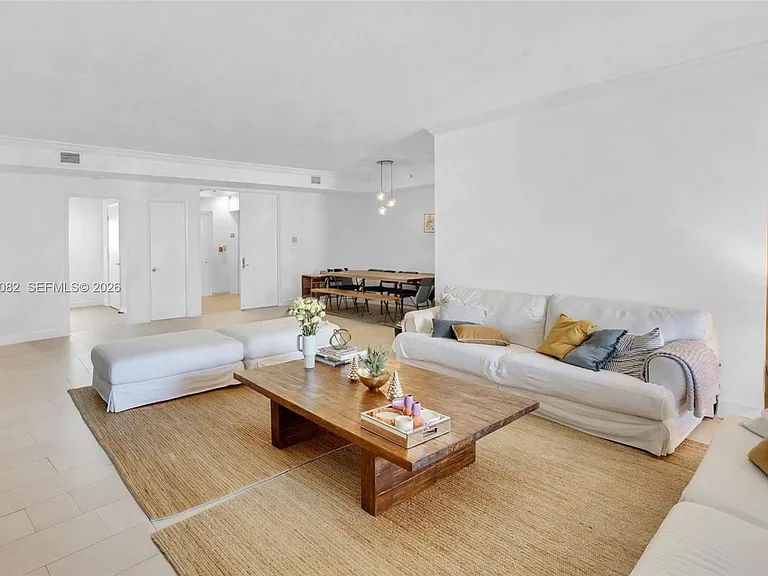 735 Crandon Blvd #503 — Photo 4