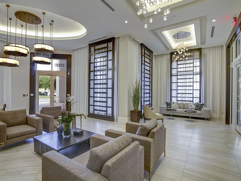 Sofia Coral Gables — Photo 13