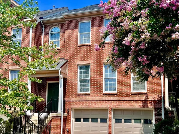 166 Mosby Cir, Warrenton, VA 20186