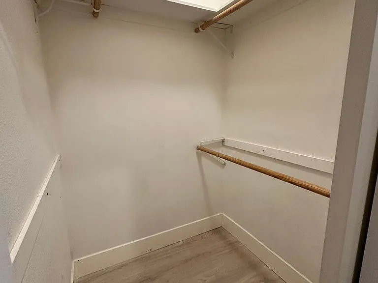 1131 Warren St & 1524 Willow - 1534 Willow #D — Photo 9