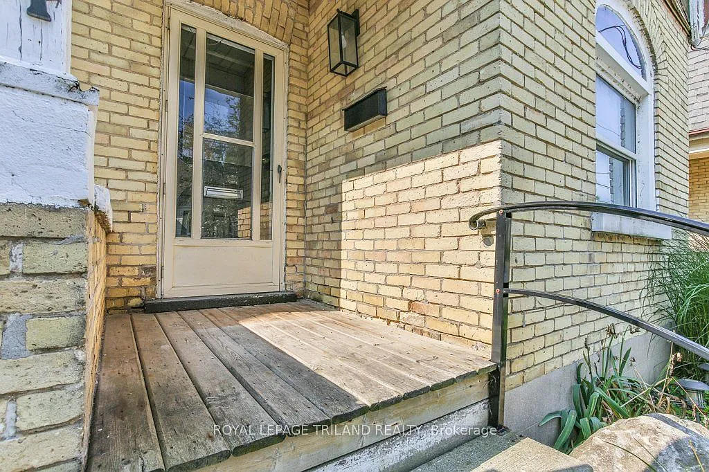 3 bed, $2,250 — Photo 3