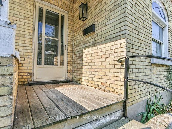 3rd image of 24 Mount Pleasant Ave