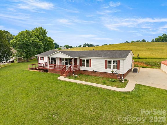 3rd image of 30 Countryside Dr