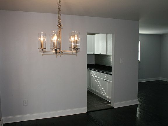 3rd image of 925 Cleveland St Unit 98