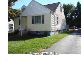 25 Massachusetts Ave, East Haven, CT 06512