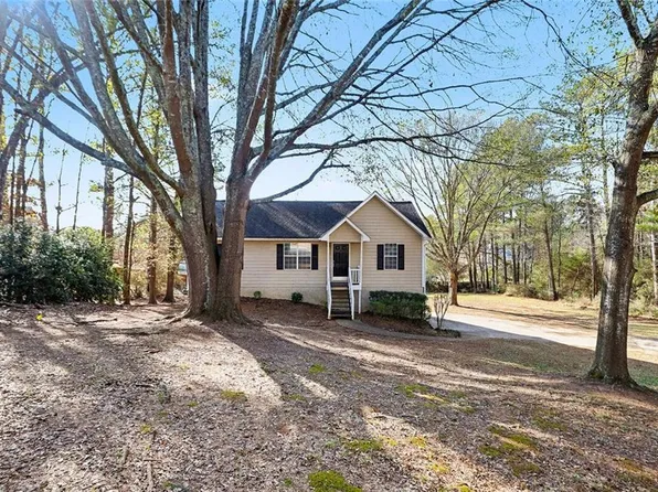 33 Peach Forest Pl, Douglasville, GA 30134